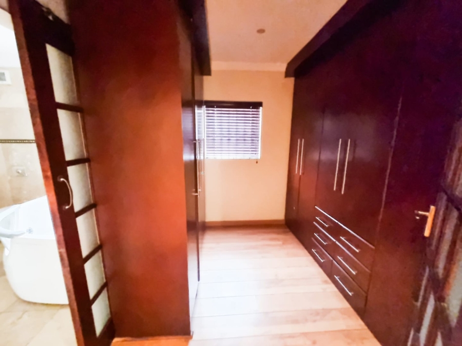 4 Bedroom Property for Sale in Turf Hall Estate Western Cape